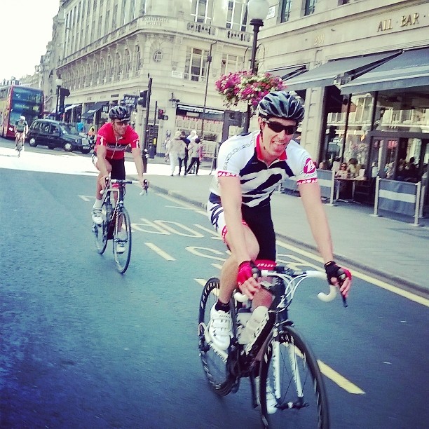 3.Ollie_RiderProfile