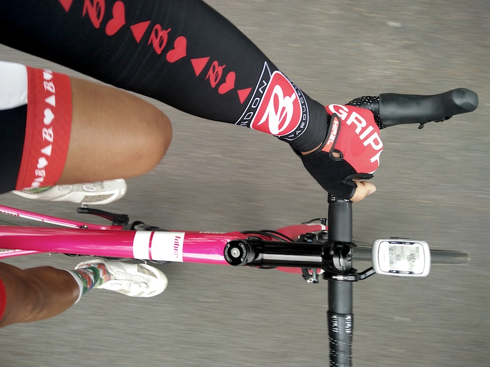 Hirzl Grippp Tour SF gloves - just ride