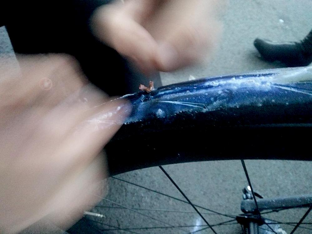 Tubeless: Anhovy to the rescue